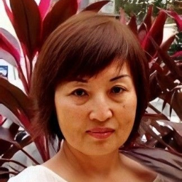 Lora Chun